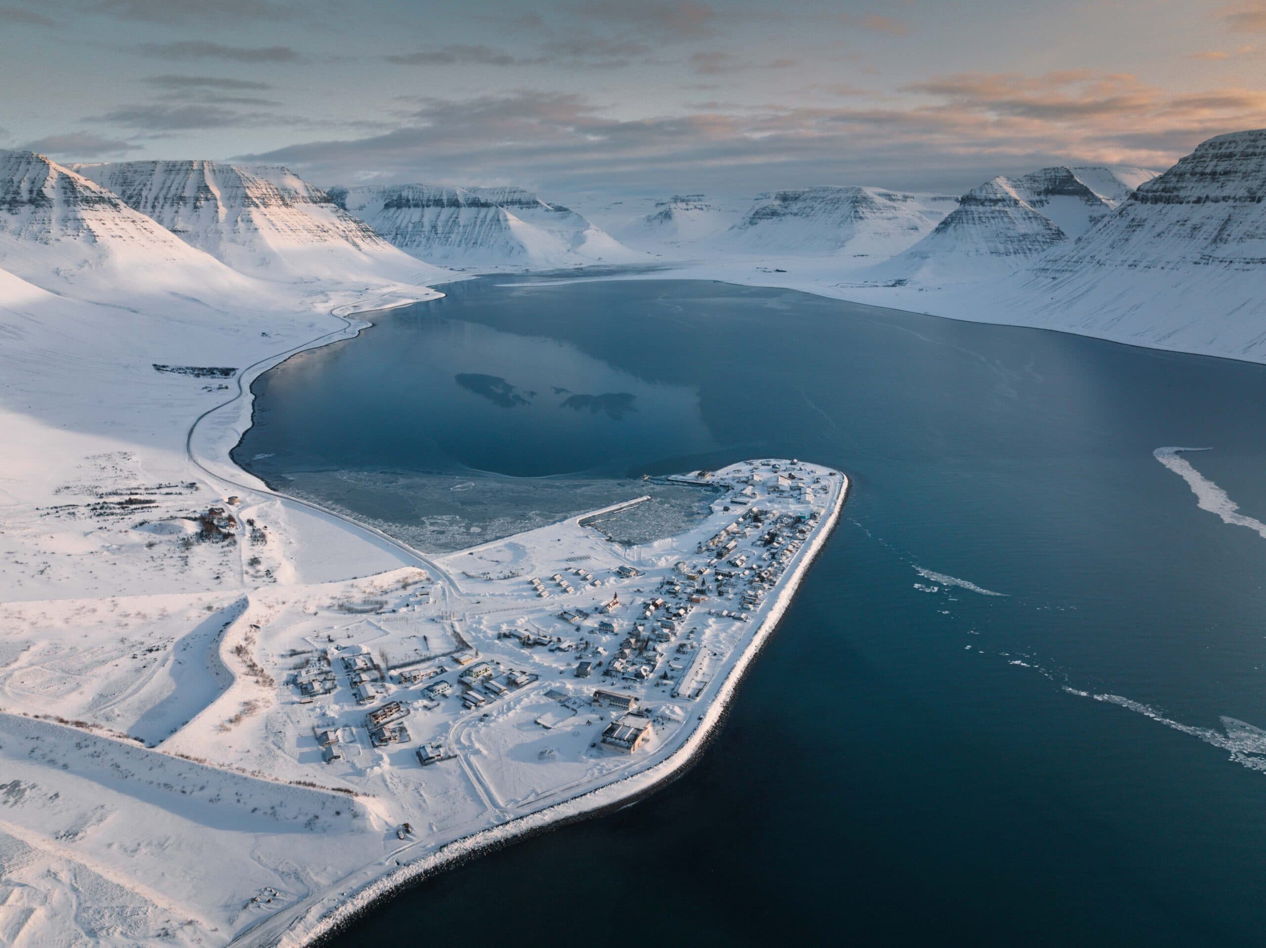 Image of Icelandic landscape